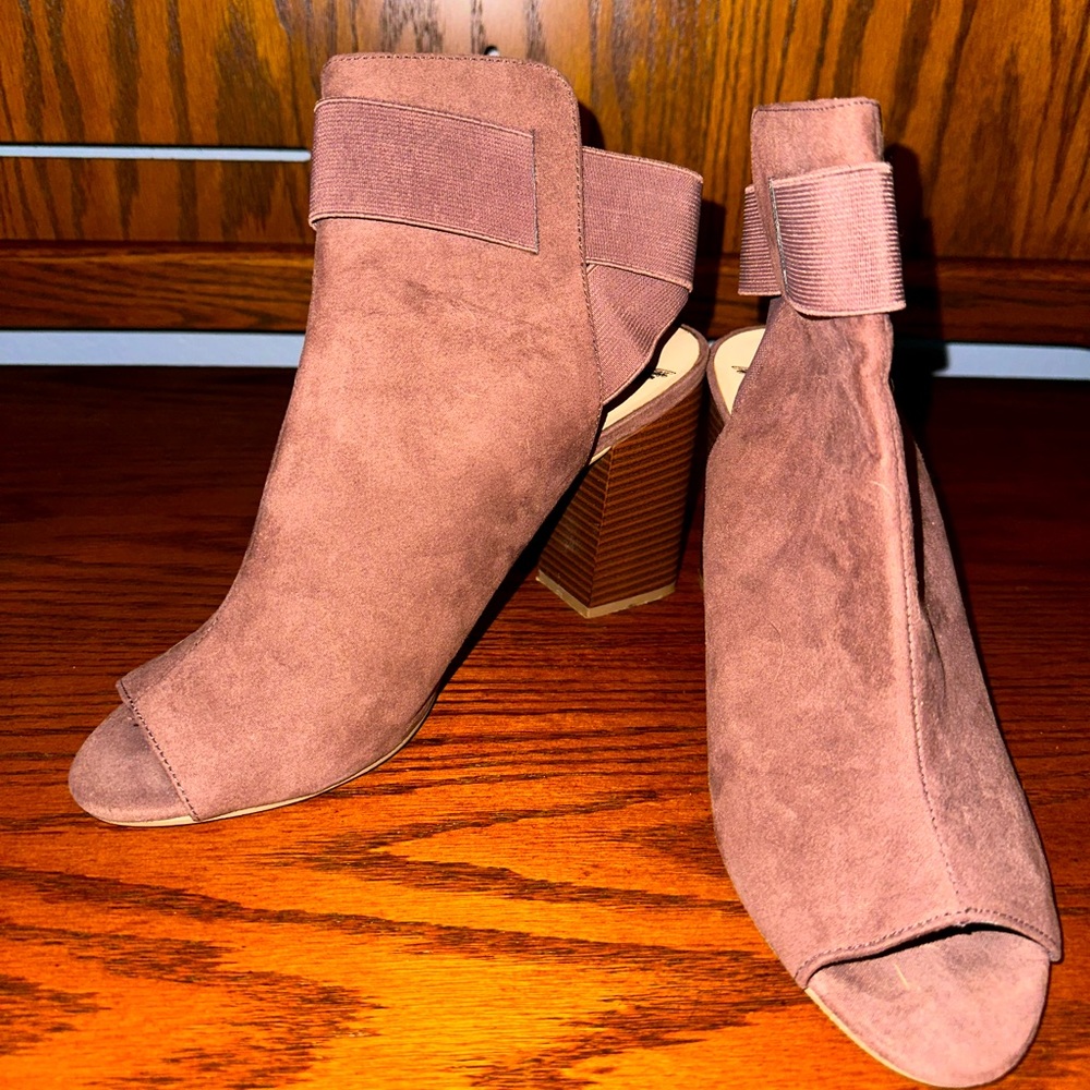 Suede heels